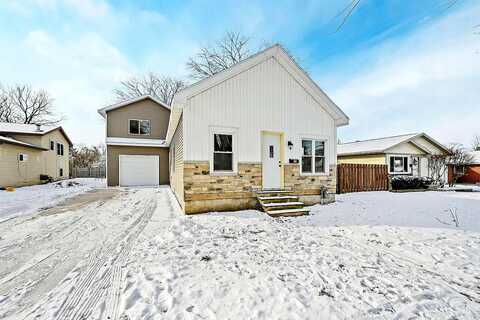 Cedar, DE PERE, WI 54115
