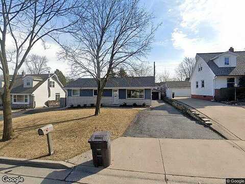 36Th, MILWAUKEE, WI 53221