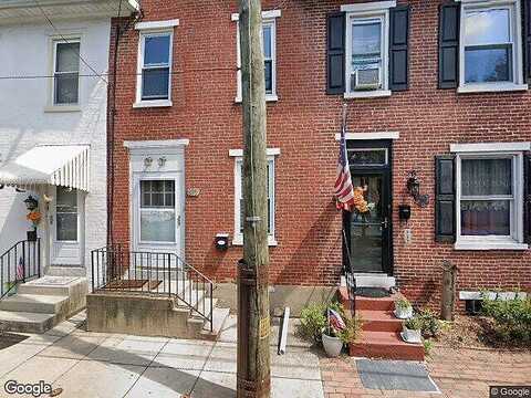 Cross, POTTSTOWN, PA 19464