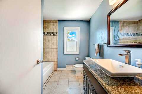 Parnell, MILWAUKEE, WI 53221