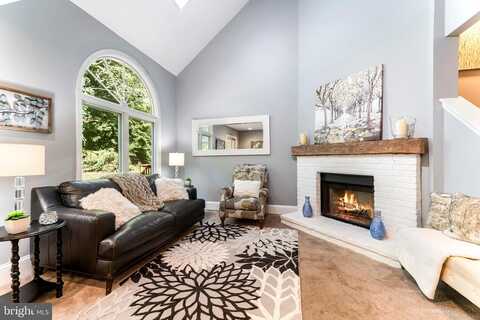 Jonathan, KENNETT SQUARE, PA 19348