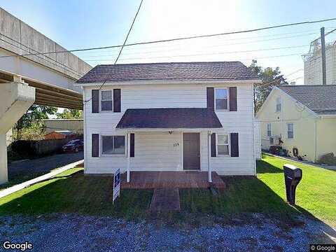 Square, MOUNT JOY, PA 17552
