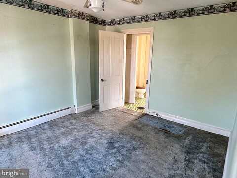 Spruce, POTTSTOWN, PA 19464