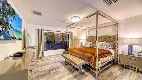 Siesta, SARASOTA, FL 34242