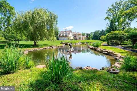 White Acre, BETHLEHEM, PA 18015