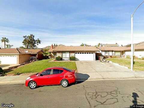 Royale, MORENO VALLEY, CA 92557