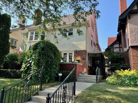 Belleview, MILWAUKEE, WI 53211