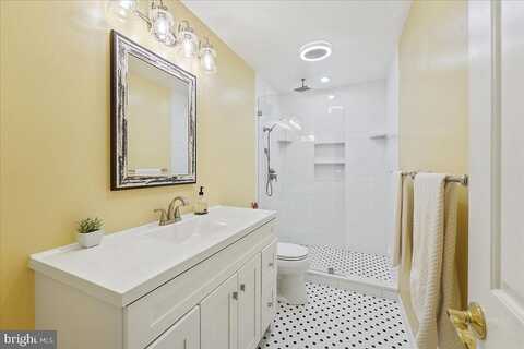 Village, CHADDS FORD, PA 19317