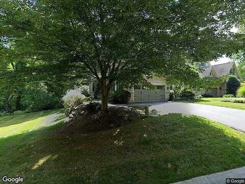 Traymore, MEDIA, PA 19063