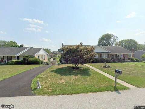 Kimberly, HANOVER, PA 17331