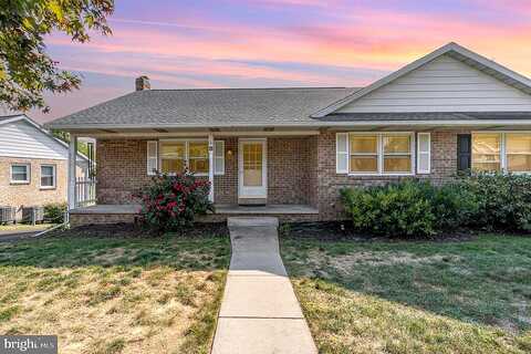 Kimberly, HANOVER, PA 17331