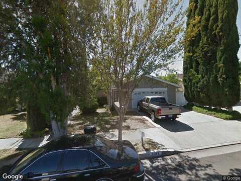 Lurline, WINNETKA, CA 91306