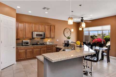 Avenida Lorena, INDIO, CA 92203