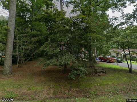 Deer Run, GLOUCESTER, VA 23061
