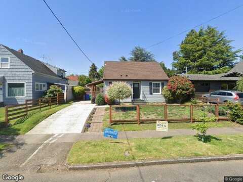 61St, PORTLAND, OR 97213