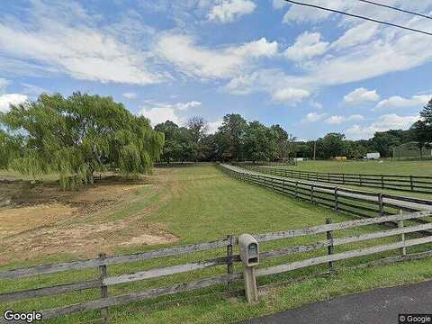 Labott, SPRING GROVE, PA 17362