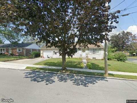 Penn, HANOVER, PA 17331