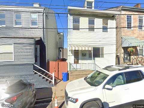 Denny, PITTSBURGH, PA 15201