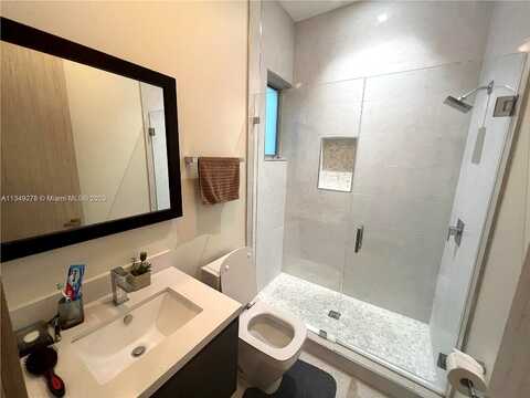 84Th, DORAL, FL 33122