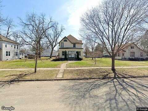 4Th, HUTCHINSON, MN 55350