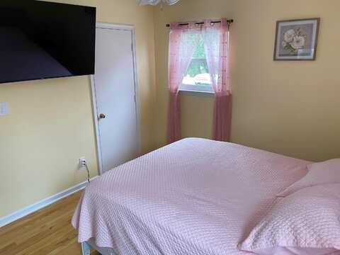 Creekwood, SALEM, VA 24153