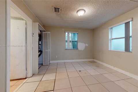 42Nd, MIAMI, FL 33142