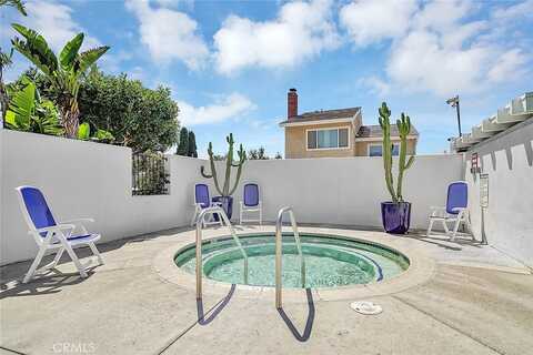 Paseo Corona, DANA POINT, CA 92629