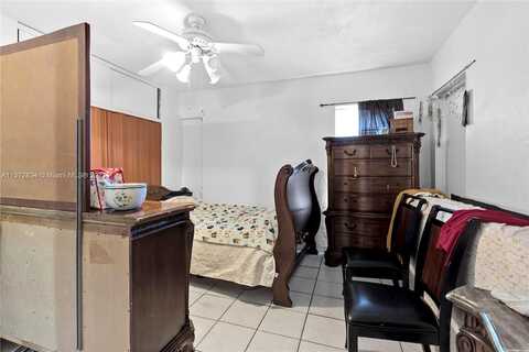 20Th, HIALEAH, FL 33010