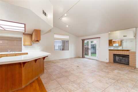 Garland, HEMET, CA 92545