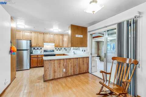 Connolly, SAN LORENZO, CA 94580