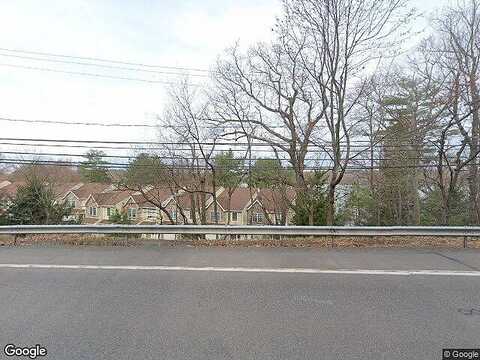 White Pines, GREENTOWN, PA 18426