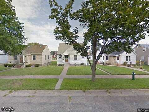 Travis, LA CROSSE, WI 54601