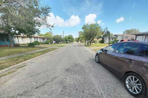 Dona, CORPUS CHRISTI, TX 78407