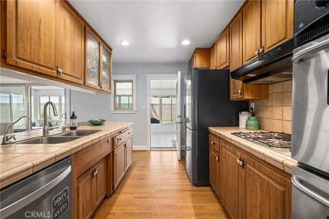 Geraldine, GARDEN GROVE, CA 92840