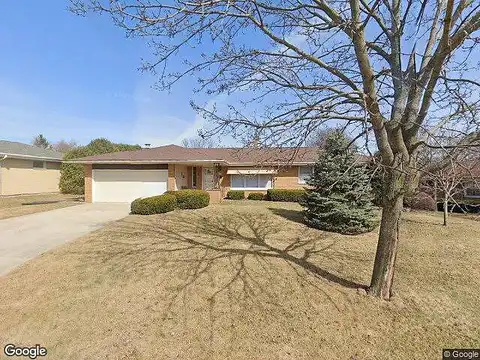 Maplewood, GREENDALE, WI 53129