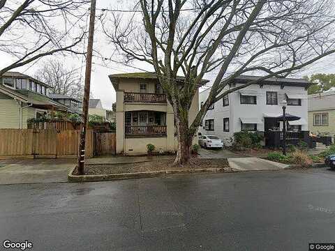 25Th, SACRAMENTO, CA 95816