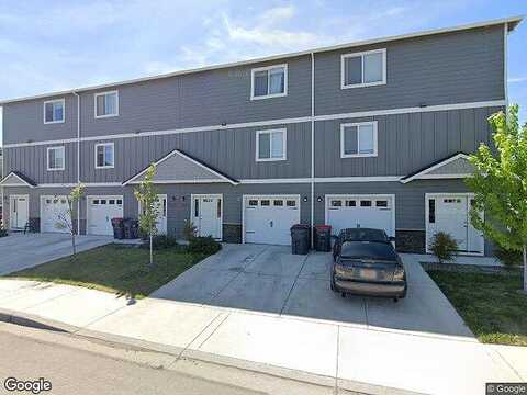 Jacqueline, WHITE CITY, OR 97503