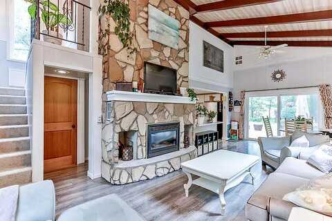 Highland, BIG LAKE, MN 55309
