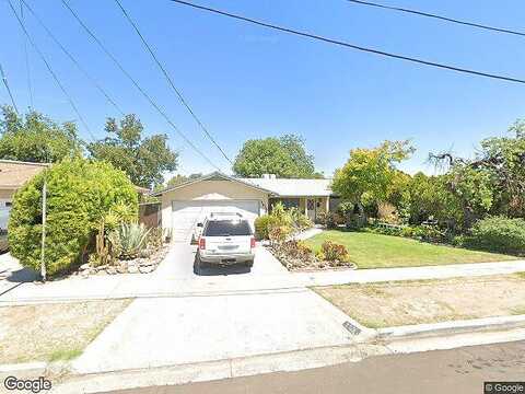 7Th, FRESNO, CA 93726
