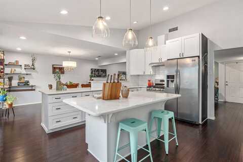 Robin Hill, GARLAND, TX 75044