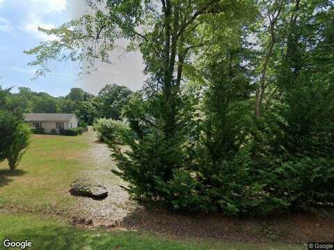 Strawberry Banks, MONETA, VA 24121