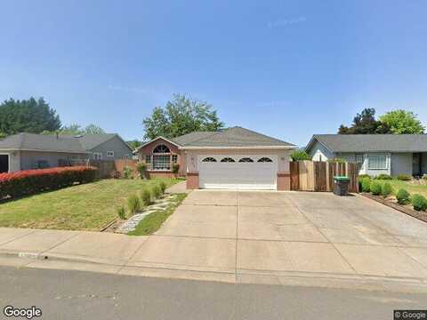 Louise, MEDFORD, OR 97501