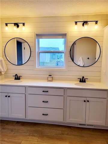 Big Woods, EXCELSIOR, MN 55331