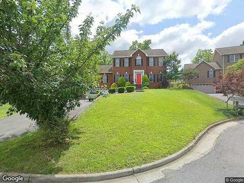 Garrett, ROANOKE, VA 24019