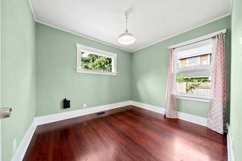39Th, TACOMA, WA 98407