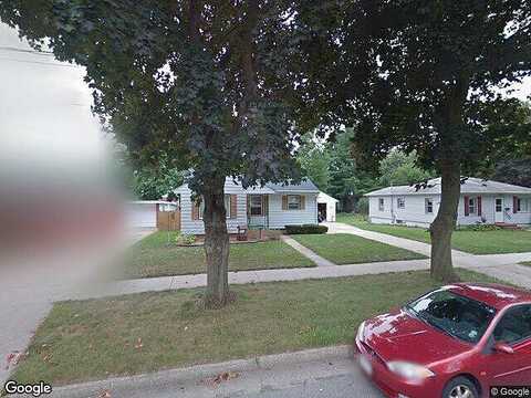 Mole, JANESVILLE, WI 53548