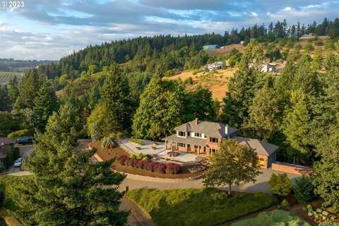 Lauren, NEWBERG, OR 97132