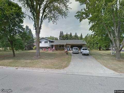 8Th, STAPLES, MN 56479
