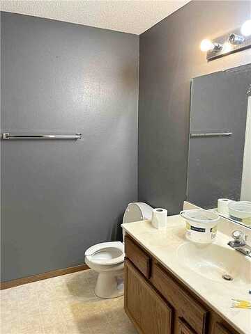 Lindy, PARK RAPIDS, MN 56470