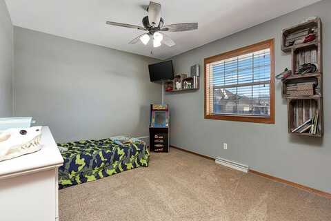 Pinecrest, APPLETON, WI 54915